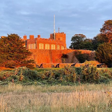 Fab Stay Uk - Coastal And Country Retreat With Free Secure Off Road Parking Minutes From Both Dover And Deal المظهر الخارجي الصورة